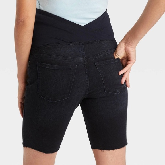 Isabel Maternity by Ingrid & Isabel Black Bermuda Shorts with Belly Support - Picture 2 of 11